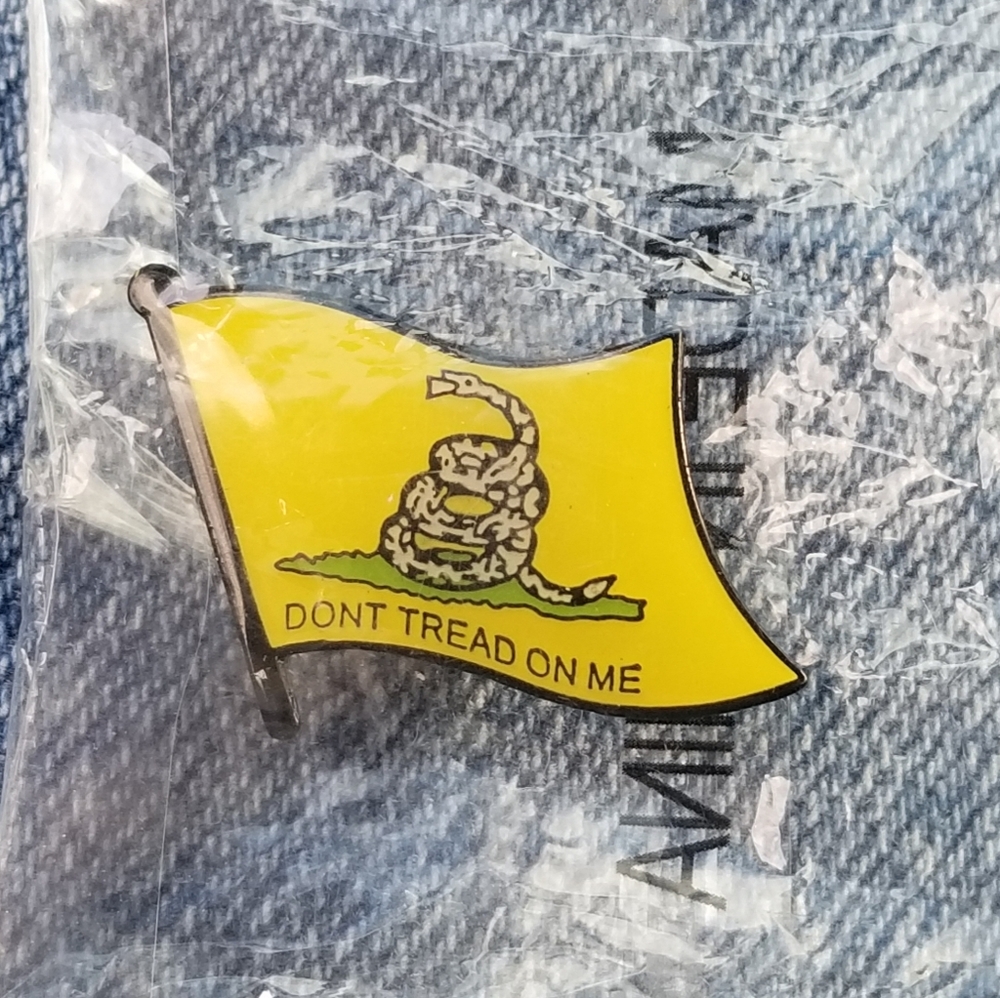 Lapel pin